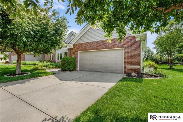 4821 Gleneagle Court, Lincoln, NE 68526