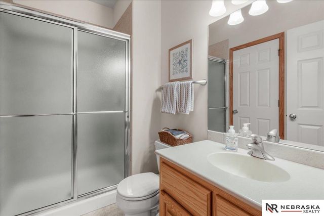 4821 Gleneagle Court, Lincoln, NE 68526