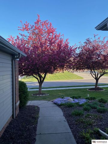 4821 Gleneagle Court, Lincoln, NE 68526