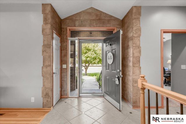 4821 Gleneagle Court, Lincoln, NE 68526