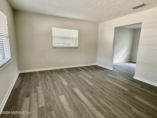 8044 RENAULT Drive N, Jacksonville, FL 32244