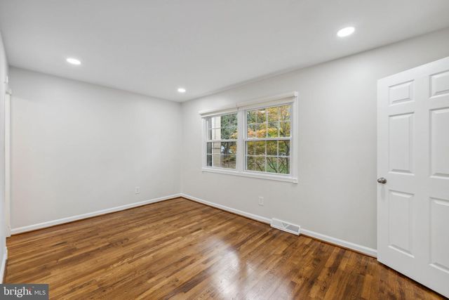 6008 WATERBURY CT, Springfield, VA 22152