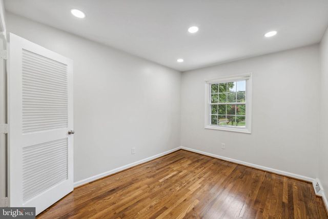 6008 WATERBURY CT, Springfield, VA 22152