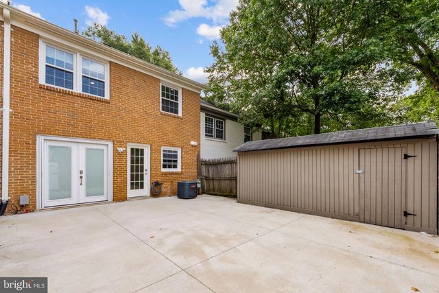 6008 WATERBURY CT, Springfield, VA 22152