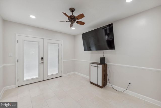 6008 WATERBURY CT, Springfield, VA 22152