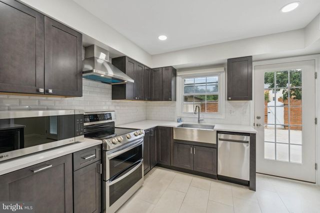 6008 WATERBURY CT, Springfield, VA 22152