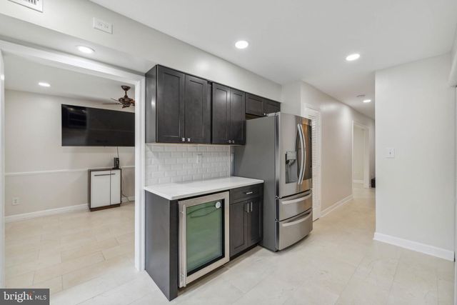 6008 WATERBURY CT, Springfield, VA 22152