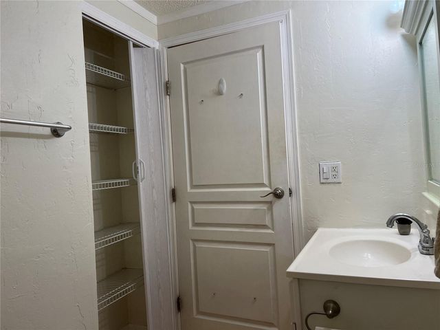 2490 SW 14TH DRIVE 40, Gainesville, FL 32608