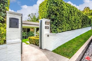 1285 Sunset Plaza Drive, Los Angeles, CA 90069