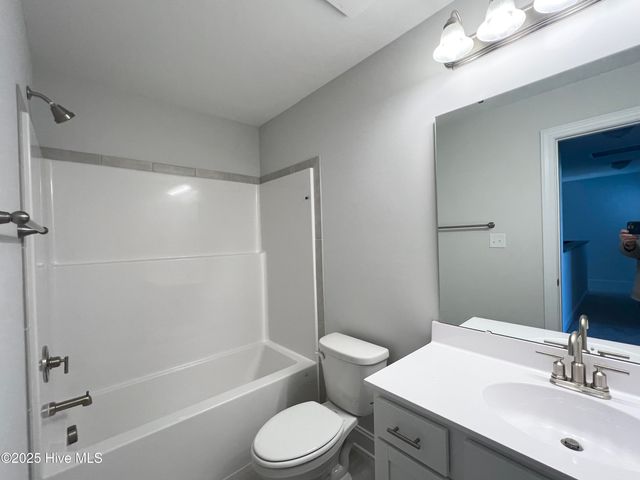 2025 Bluewater Boulevard, New Bern, NC 28562