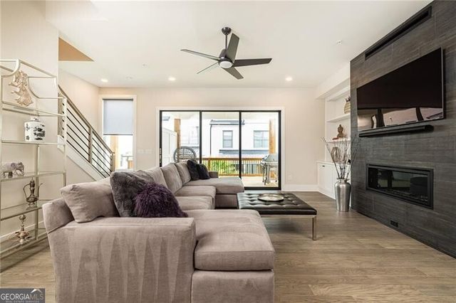 2722 Thornewilde Way, Atlanta, GA 30339