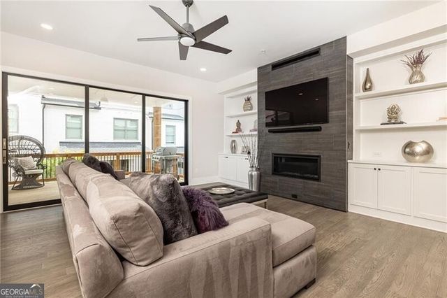2722 Thornewilde Way, Atlanta, GA 30339