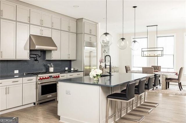2722 Thornewilde Way, Atlanta, GA 30339