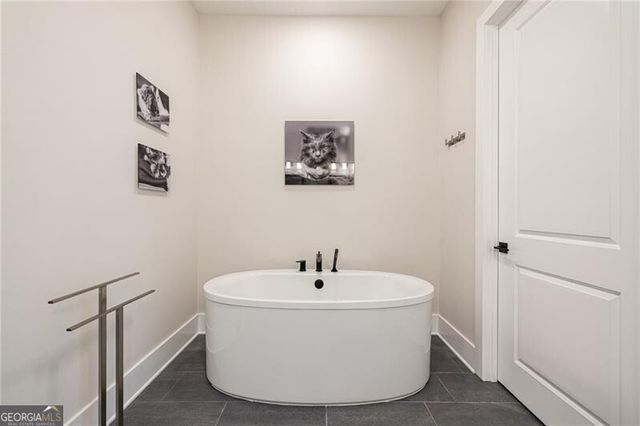2722 Thornewilde Way, Atlanta, GA 30339