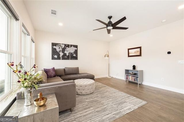2722 Thornewilde Way, Atlanta, GA 30339