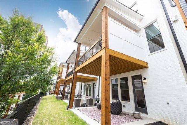 2722 Thornewilde Way, Atlanta, GA 30339