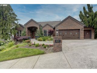 10257 Se CRESCENT RIDGE Loop, Happy Valley, OR 97086