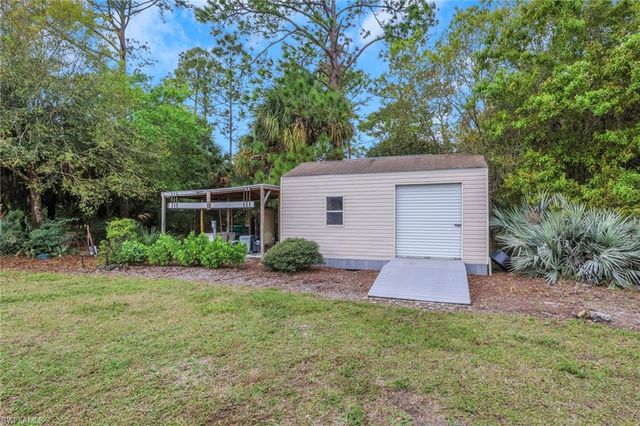 2671 4th AVE NE, Naples, FL 34120