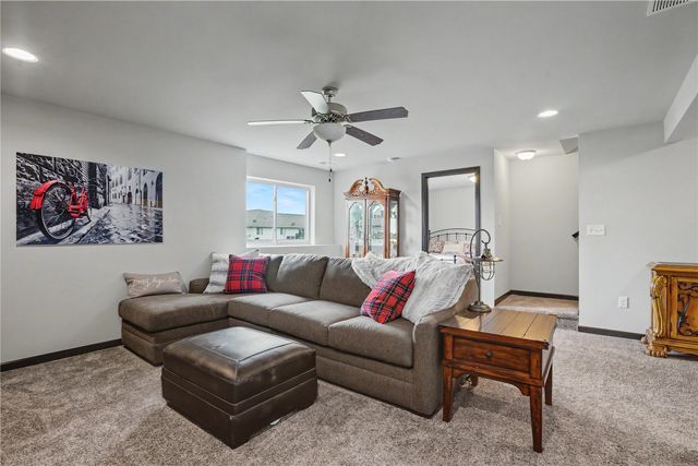 4423 Calder Drive, Marion, IA 52302