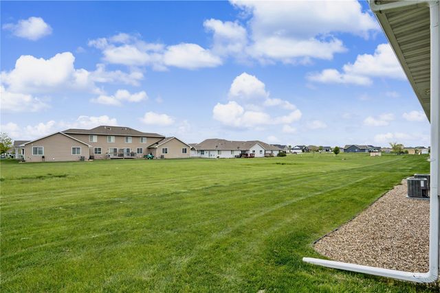 4423 Calder Drive, Marion, IA 52302