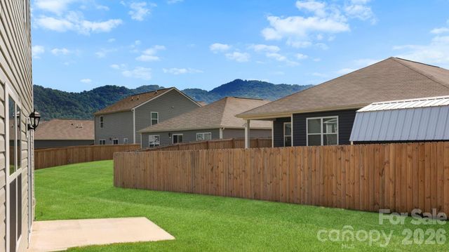 96 Creekwalk Lane, Waynesville, NC 28785