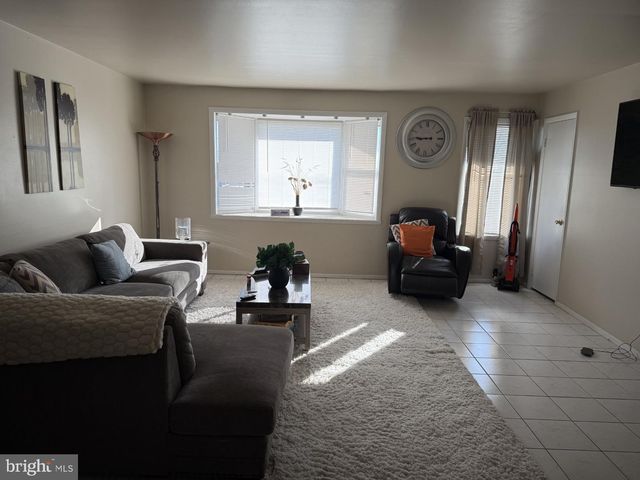 10218 BUSTLETON AVE, Philadelphia, PA 19116