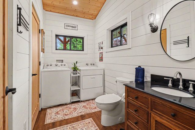 1470 W Adams Road, Pentwater, MI 49449
