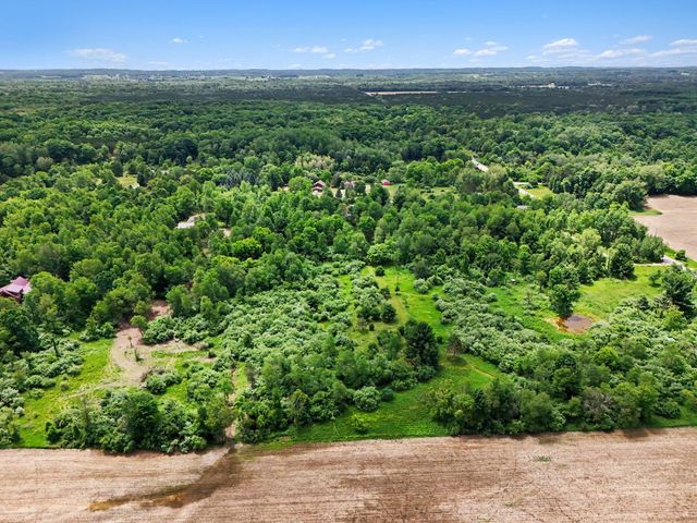 1470 W Adams Road, Pentwater, MI 49449