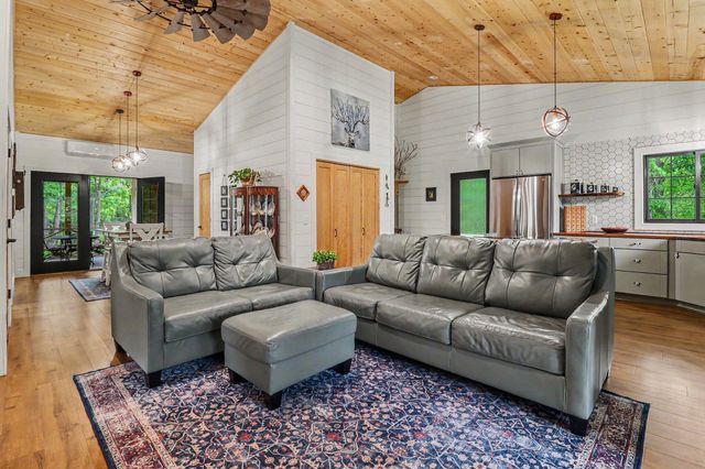 1470 W Adams Road, Pentwater, MI 49449