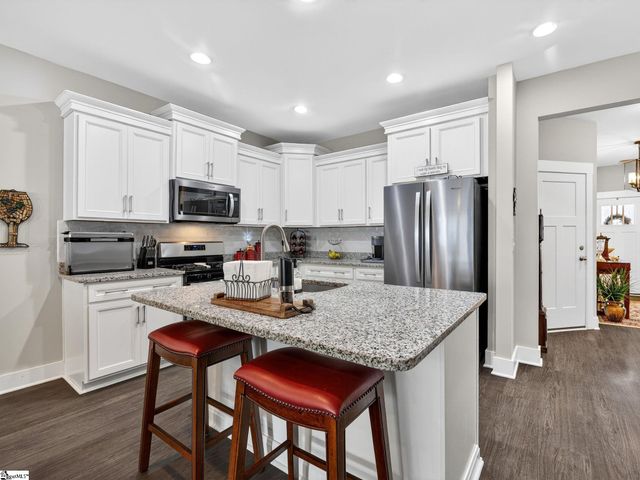 38 Creekhaven Lane, Taylors, SC 29687