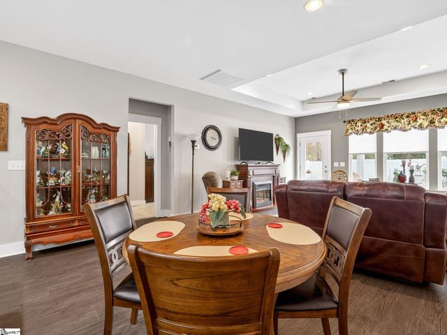 38 Creekhaven Lane, Taylors, SC 29687