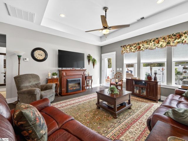 38 Creekhaven Lane, Taylors, SC 29687