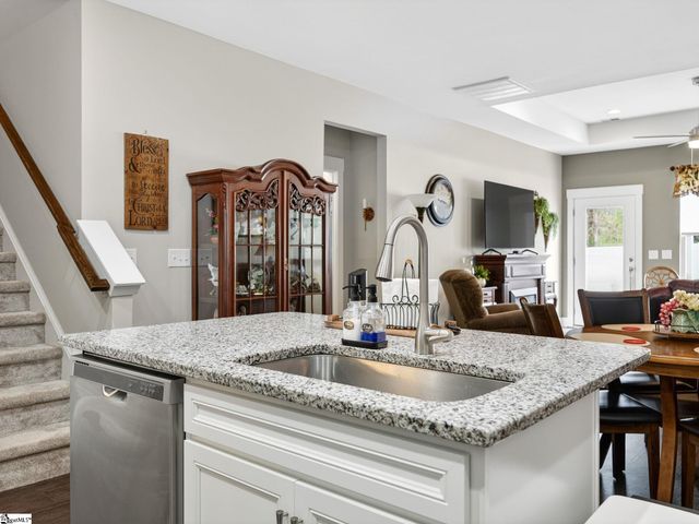 38 Creekhaven Lane, Taylors, SC 29687