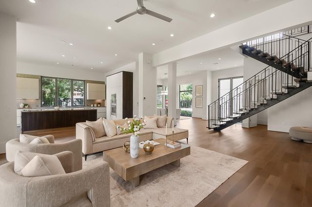 6273 Piping Rock Lane, Houston, TX 77057