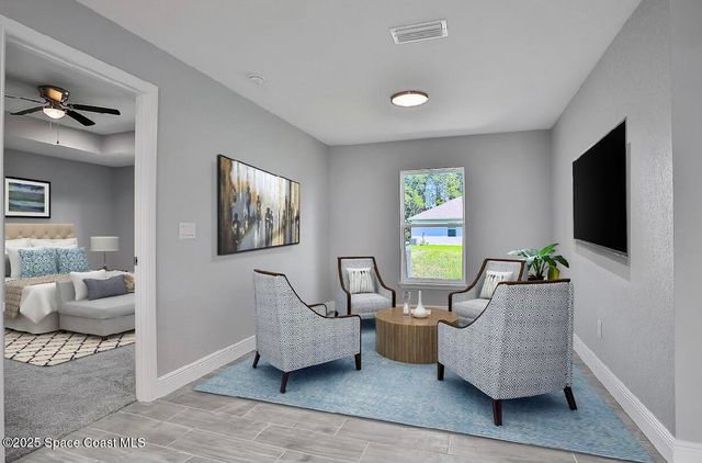 440 Helicon Avenue NW, 14, Palm Bay, FL 32907