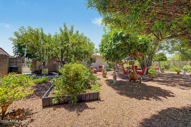 2024 E TIERRA BUENA Lane, Phoenix, AZ 85022