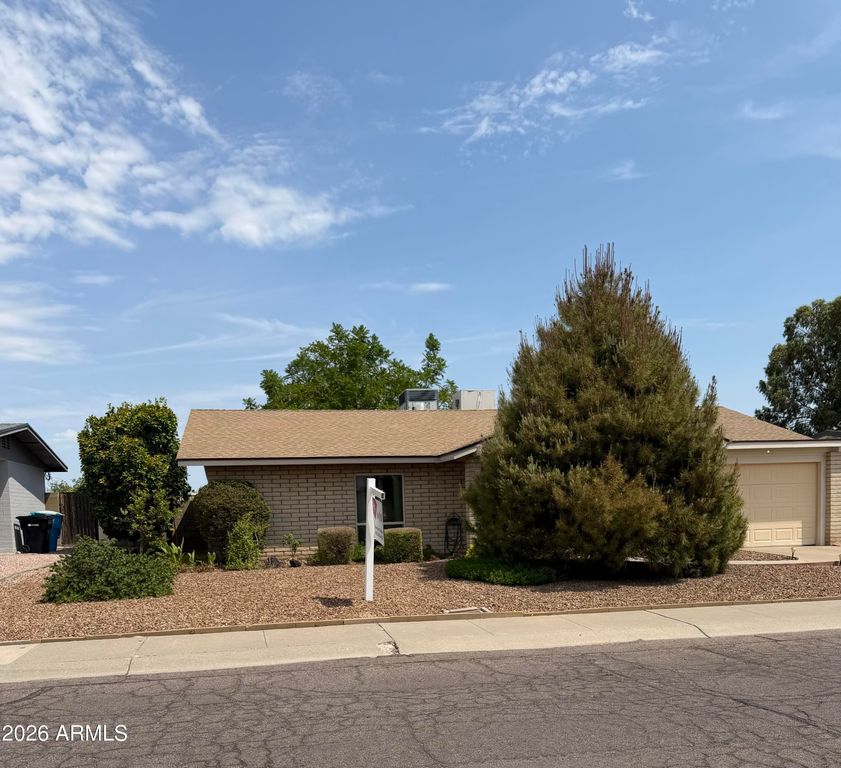 2024 E TIERRA BUENA Lane, Phoenix, AZ 85022 — photo 2