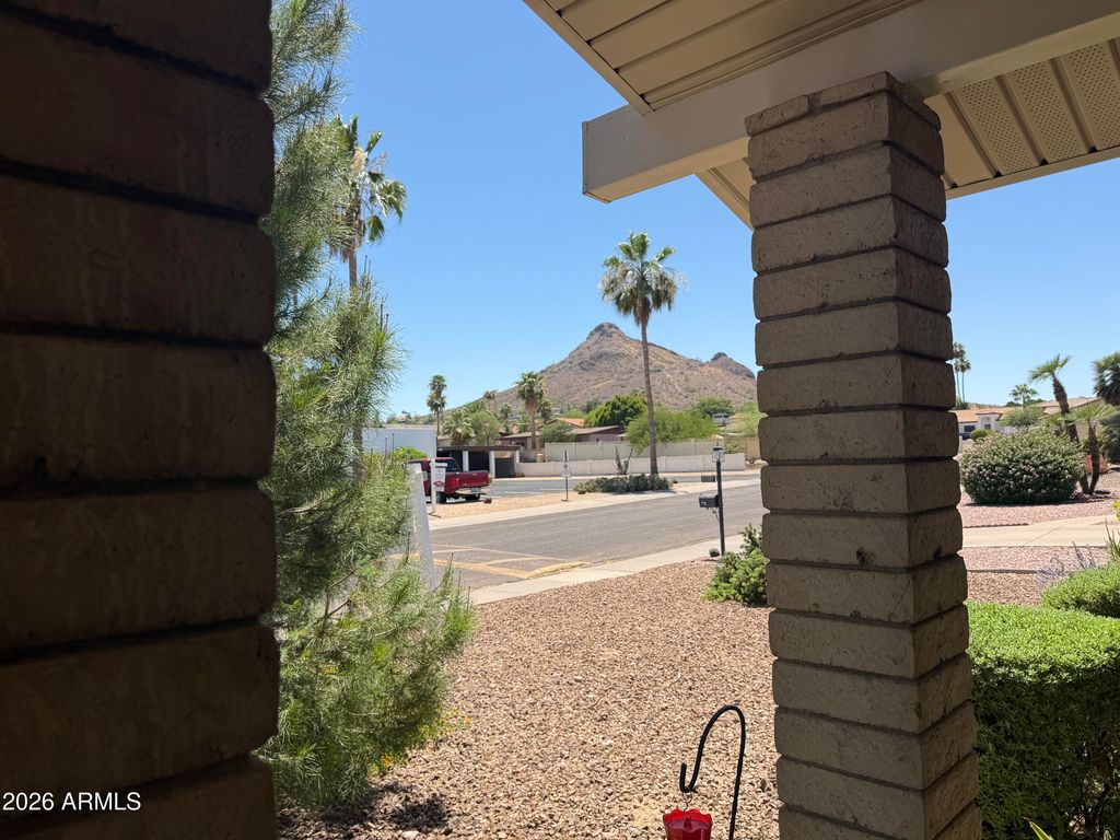 2024 E TIERRA BUENA Lane, Phoenix, AZ 85022 — photo 3