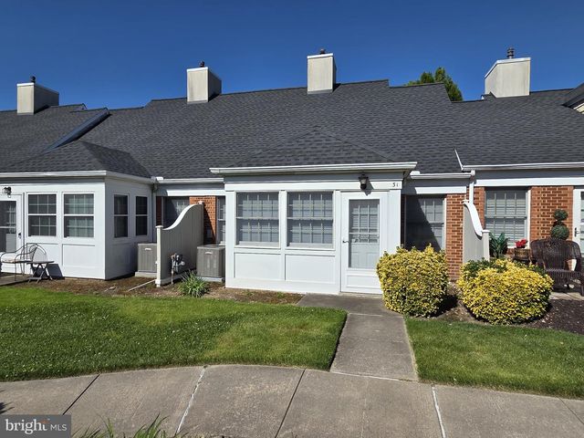 31 W VILLAGE RD, Newark, DE 19713