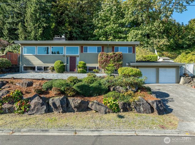 455 Seneca Avenue NW, Renton, WA 98057