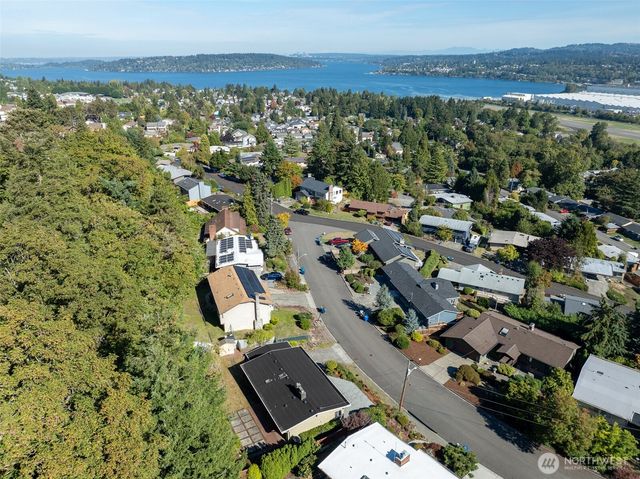 455 Seneca Avenue NW, Renton, WA 98057