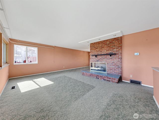 455 Seneca Avenue NW, Renton, WA 98057