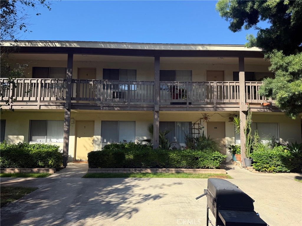 100 S Seranado, Orange, CA 92869