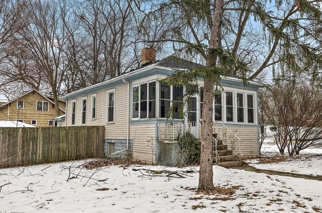 1812 Cedar Road, Homewood, IL 60430