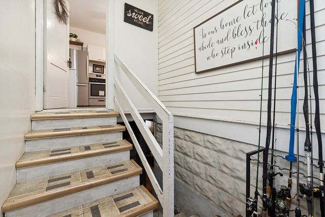 1812 Cedar Road, Homewood, IL 60430