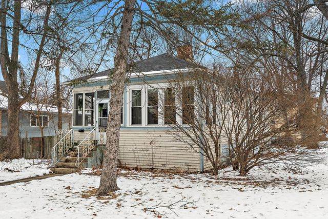 1812 Cedar Road, Homewood, IL 60430