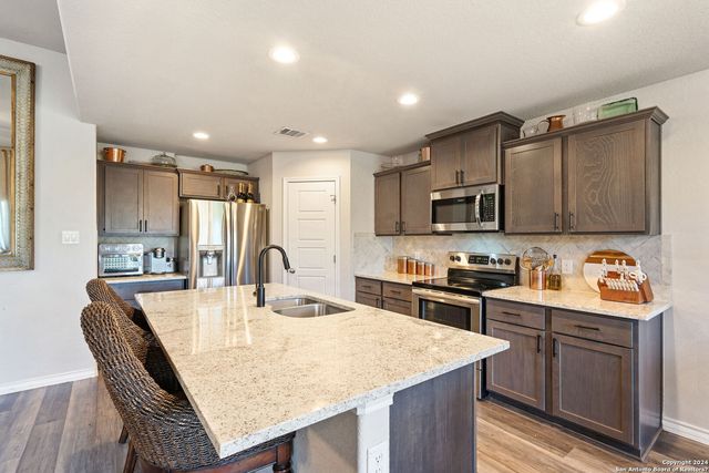 101 E Eli Chandler, Blanco, TX 78606