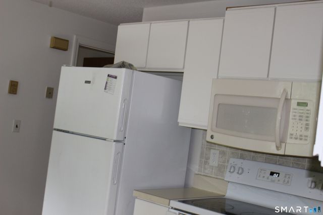 123 Mark Lane Lane 2, Waterbury, CT 06704