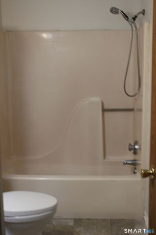123 Mark Lane Lane 2, Waterbury, CT 06704