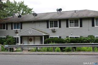 123 Mark Lane Lane 2, Waterbury, CT 06704
